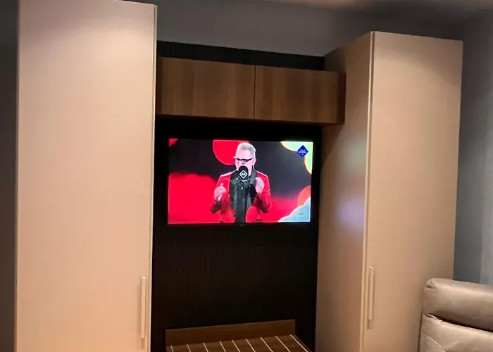 Bed & Breakfast In Cavour 127